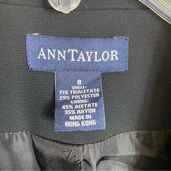 Ann Taylor black fitted 3 button blazer size 8 - Picture 5 of 9